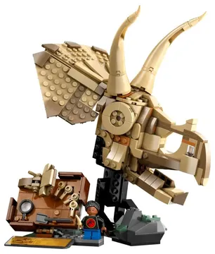 LEGO Dinosaur Fossils: Triceratops Skull