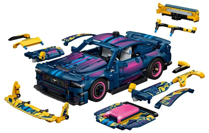 LEGO Custom Garage Ford Mustang GT Car