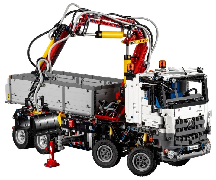 LEGO Technic Mercedes-Benz Arocs