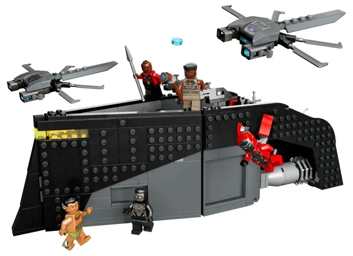 LEGO 76214 Black Panther: War on the Water - Marvel Super Heroes
