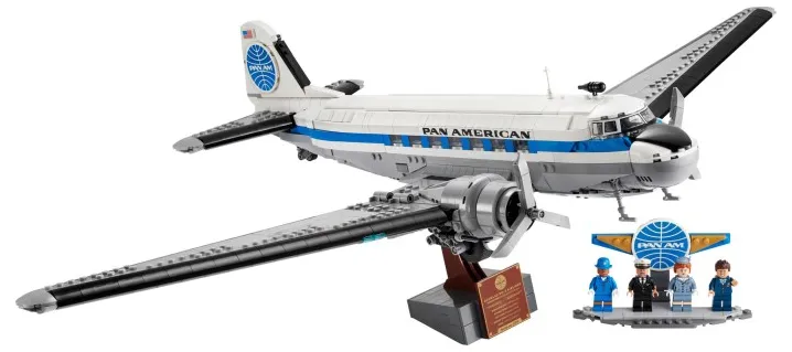LEGO Douglas™ DC-3™ PAN AM® Airliner