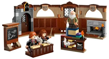 LEGO Hogwarts™ Castle: Charms Class